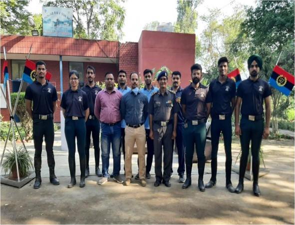 Col. S.K. Bhardwaj, Capt. Dr Nitin Dev Singh, Associate NCC Officer GADVASU with NCC cadets 