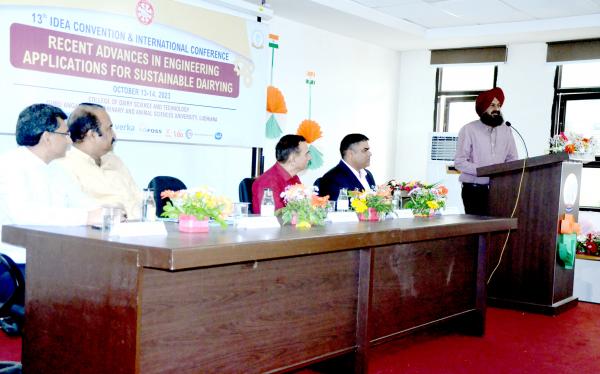 Dr HS Banga, Registrar, Guru Angad Dev Veterinary and Animal Sciences University was the guest on 2nd day of conference