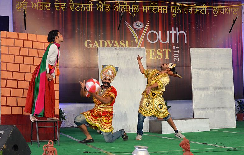 On the 6th Day of Youth Festival the Theatre event