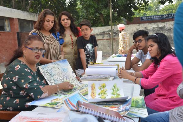 Poster making event peformed by students in 9th Youth festival