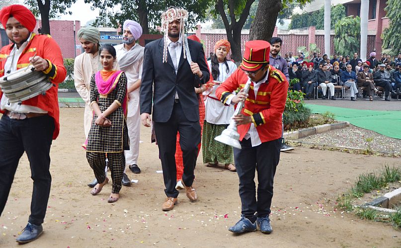 Celebration of Republic Day on 26-1-2017